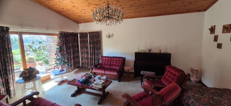 5 Bedroom Property for Sale in Summerstrand Eastern Cape